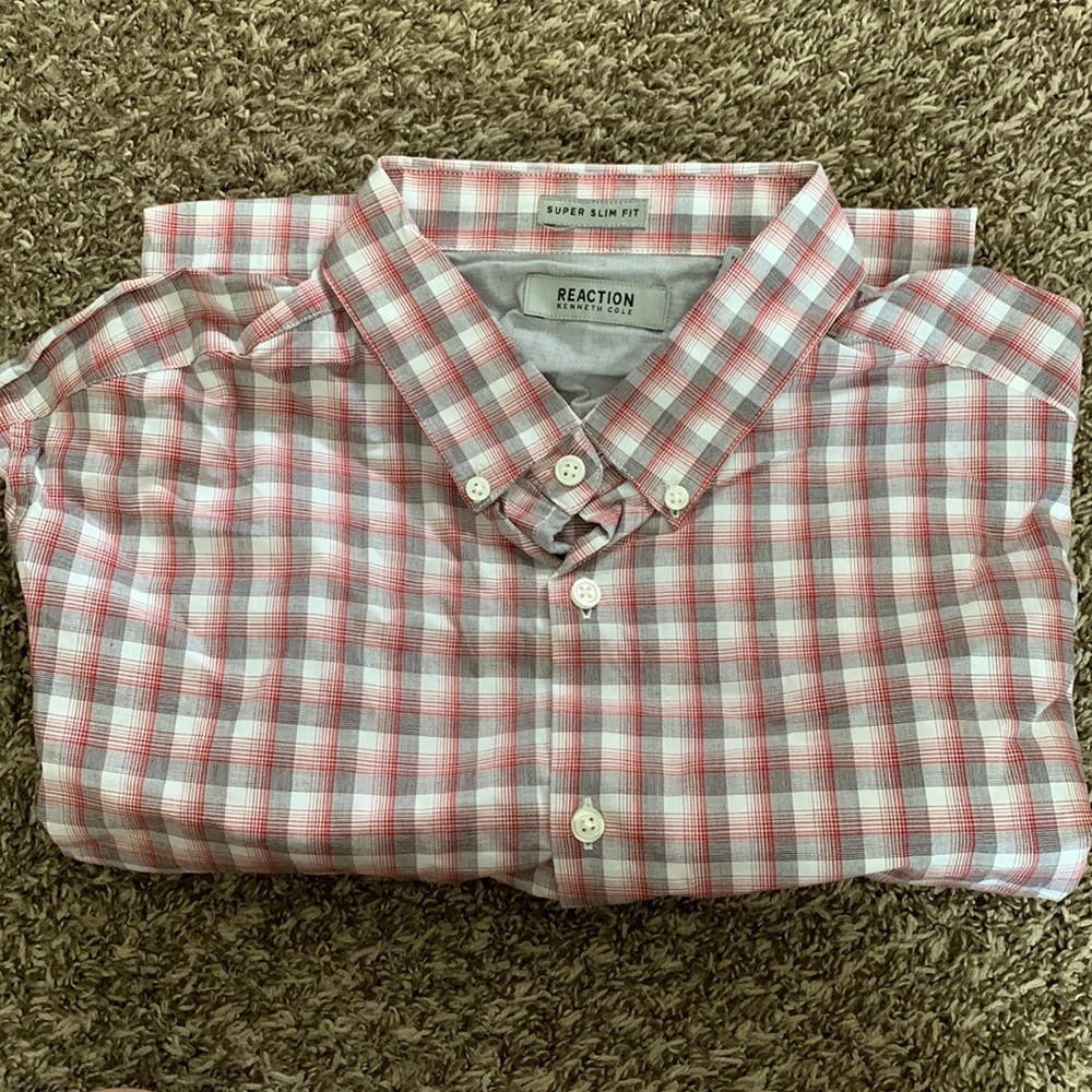Button down - Picture 1 of 4